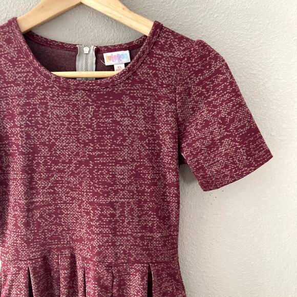 Lularoe Amelia Dress Short Sleeve Fit and Flare - Burgundy Maroon - XS - Picture 2 of 8